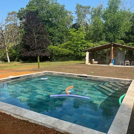 Bed & Breakfast Chateau De Puymoger