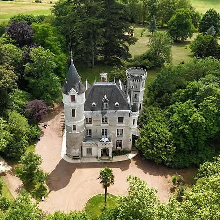 Chateau De Puymoger 3*